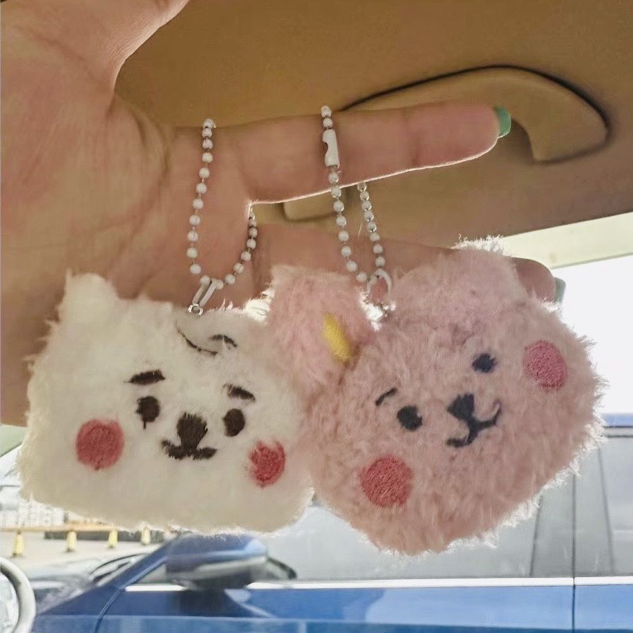 سلسلة مفاتيح دمية قطيفة لطيفة  - مراجعة Anime Merchandise Usa وسعره