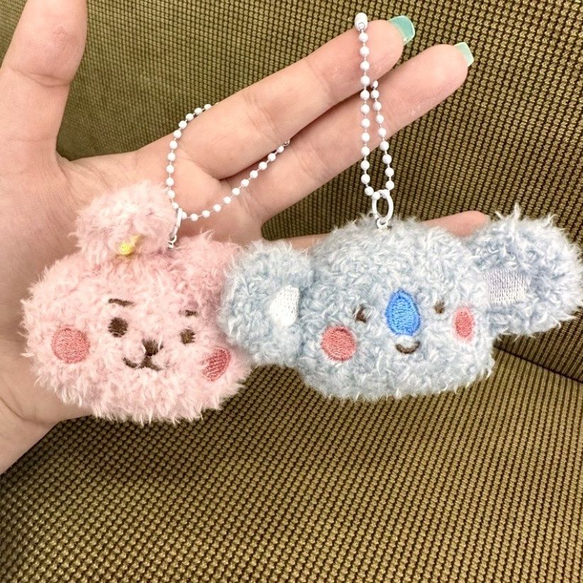 سلسلة مفاتيح دمية قطيفة لطيفة  - مراجعة Anime Merchandise Usa وسعره