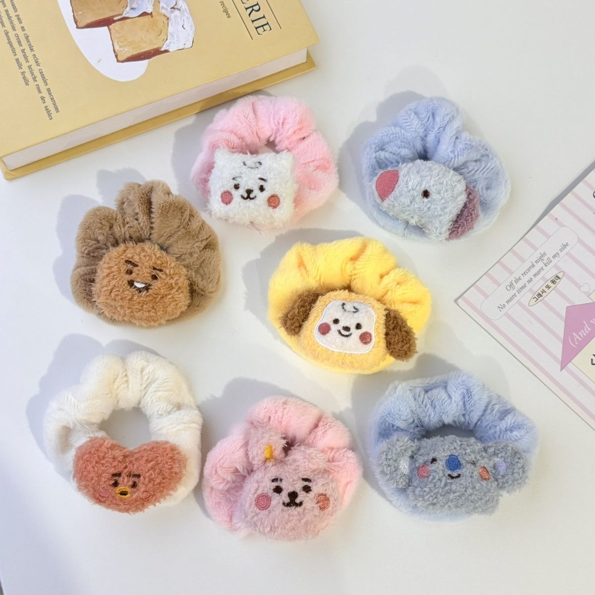 ربطة شعر على شكل دمية BT21 الك - مراجعة Anime Merchandise Usa وسعره