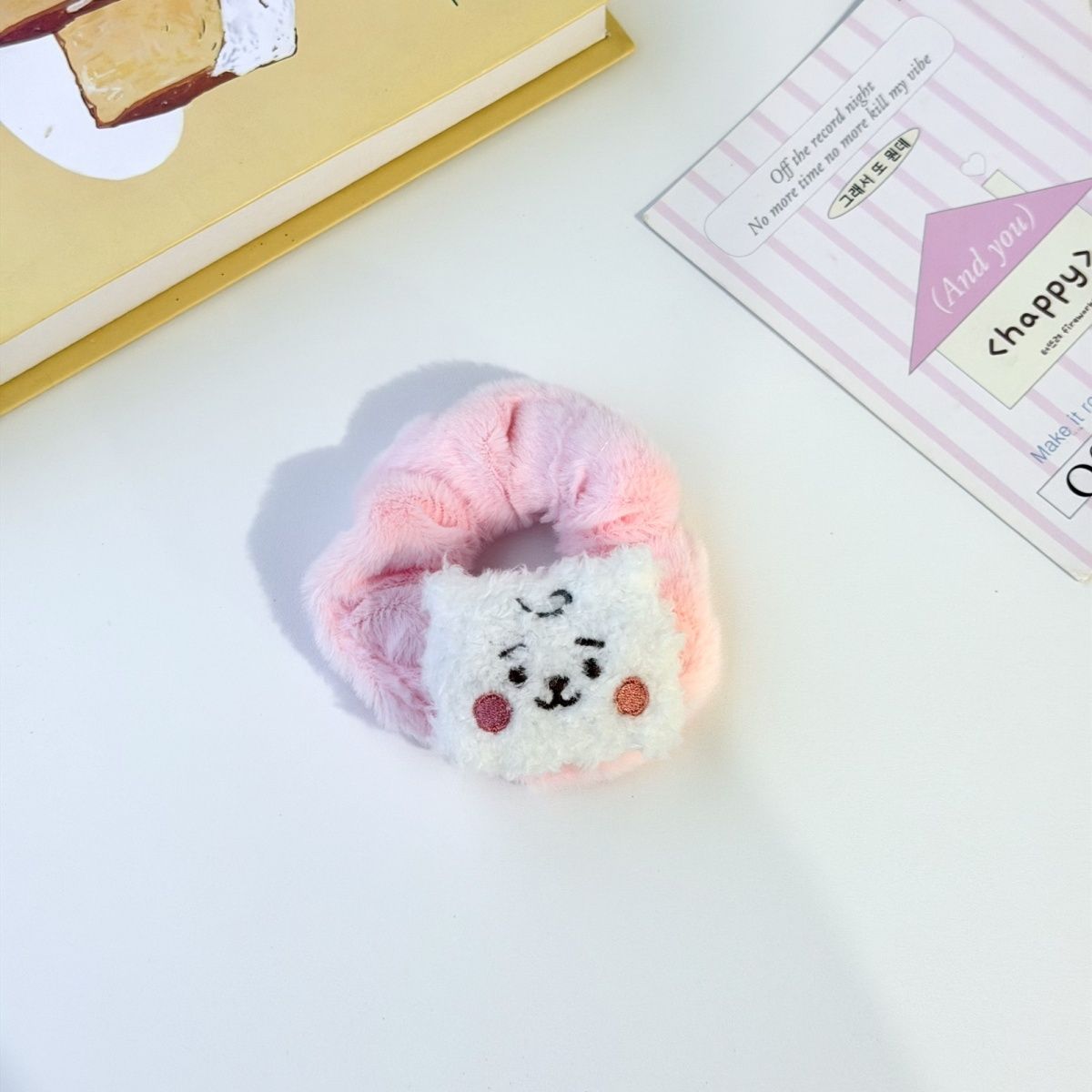 ربطة شعر على شكل دمية BT21 الك - مراجعة Anime Merchandise Usa وسعره